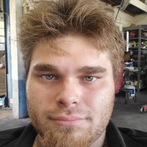 Meet your Posher, Cameron